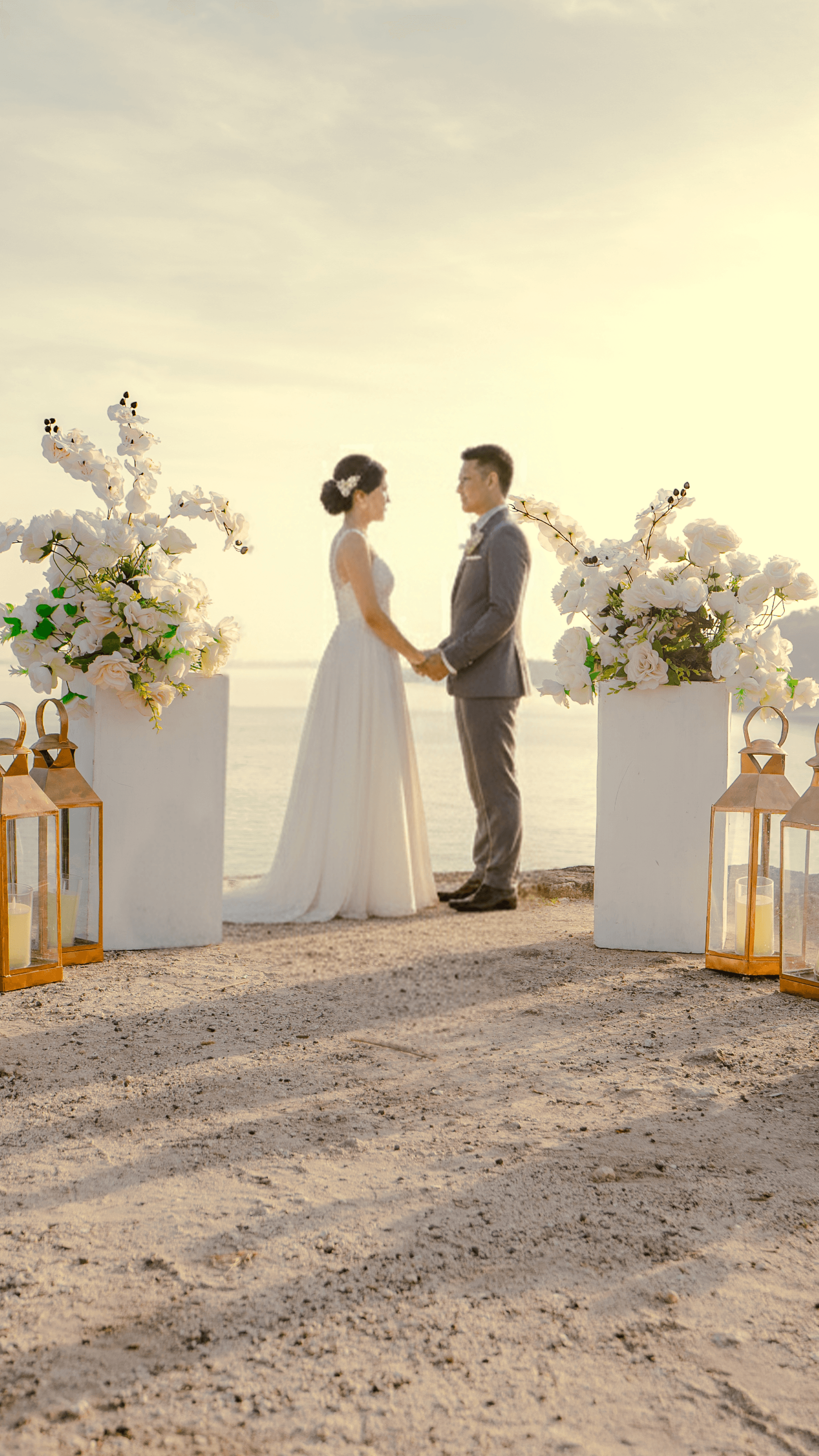 Elegant outdoor wedding table setting