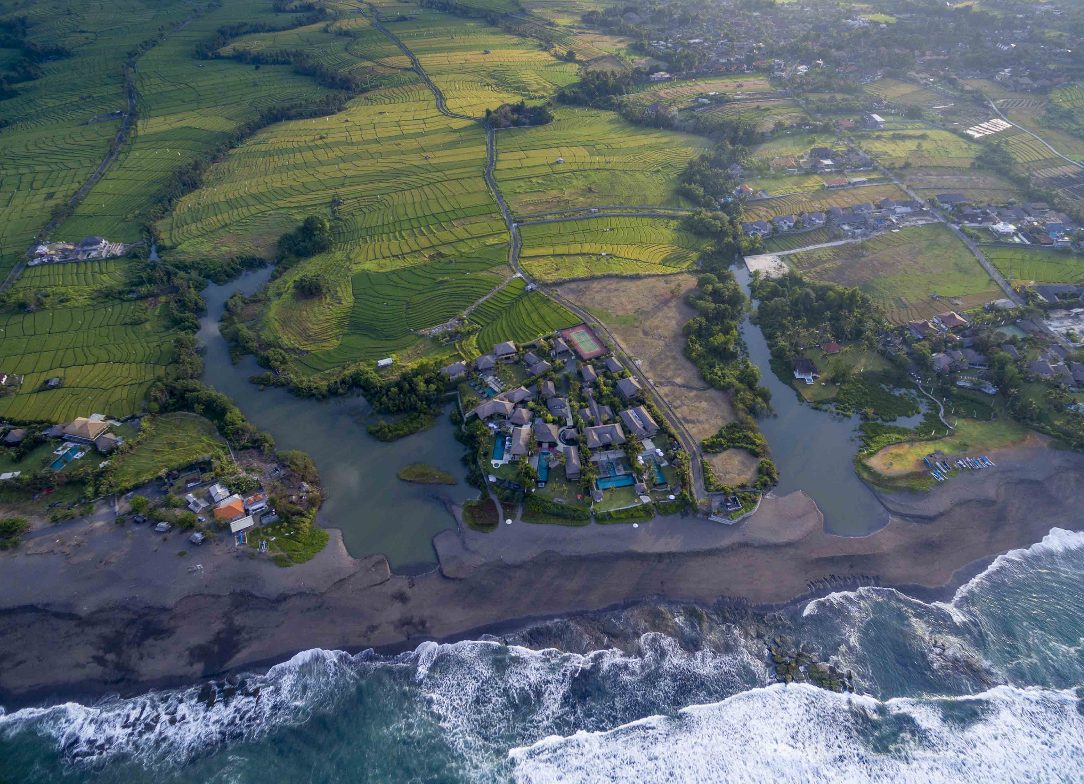 Pantai Lima Estate - Beachfront Architectural Marvel